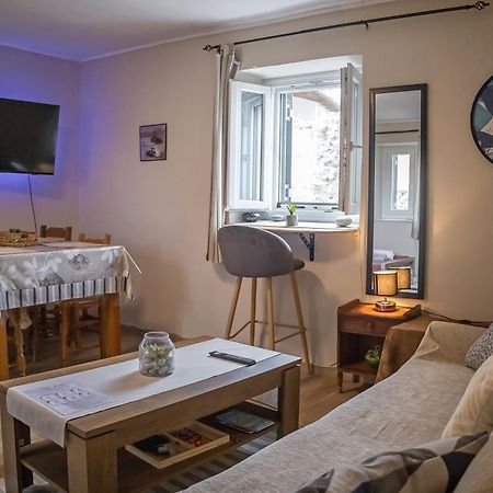 Auntie Katie'S House Apartment Giannádes Екстериор снимка